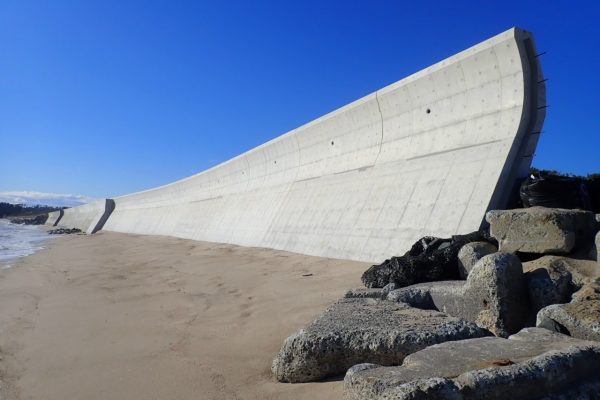 伊師海岸堤防